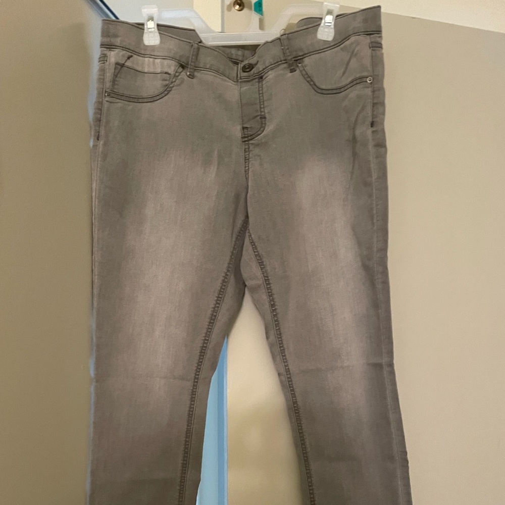 Gently used, great condition jeggings